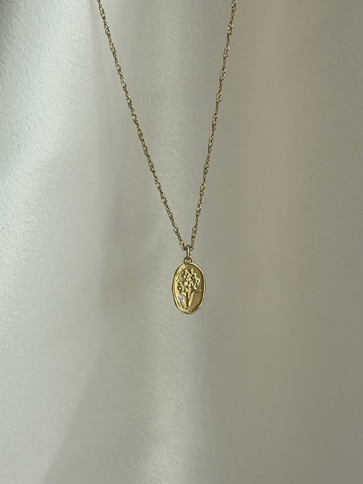 Elisajewels December Narcissus Birthday Flower Pendant 