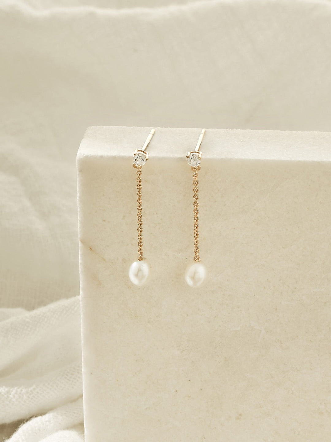 Elisajewels Ellis Freshwater Pearl Drop Earrings
